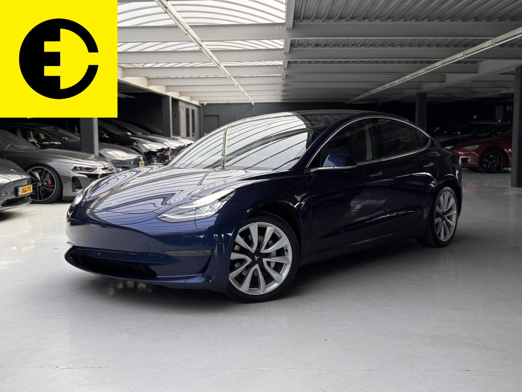 Tesla Model 3 Long Range AWD 75 kWh | Pano dak | Stoelverwarming 2019 - voorkant