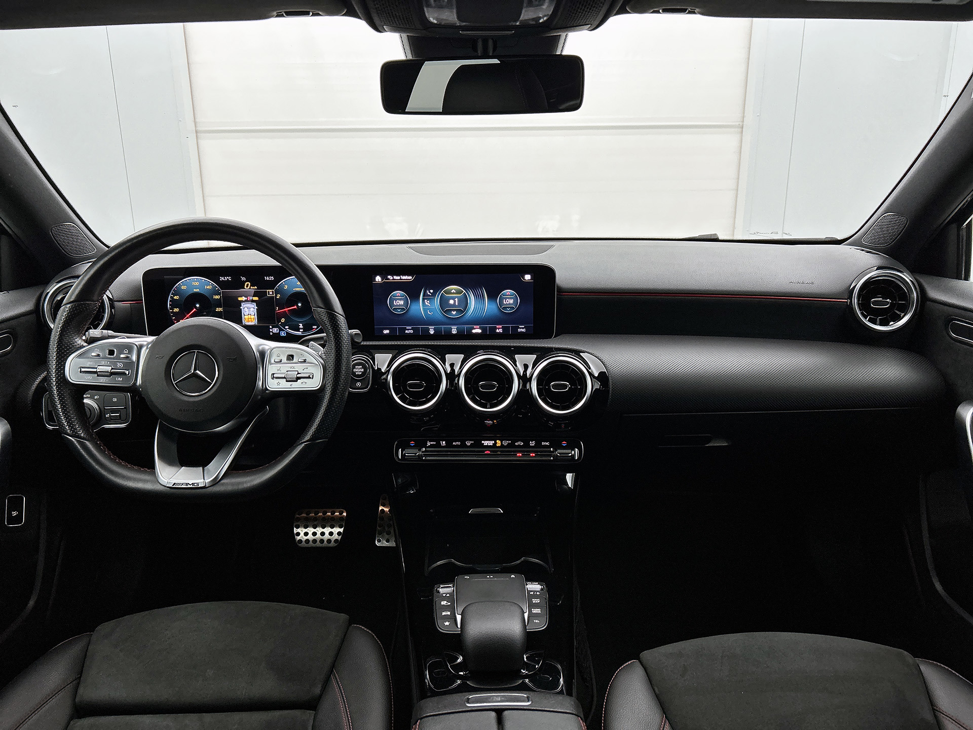Foto van Mercedes-Benz A 200
