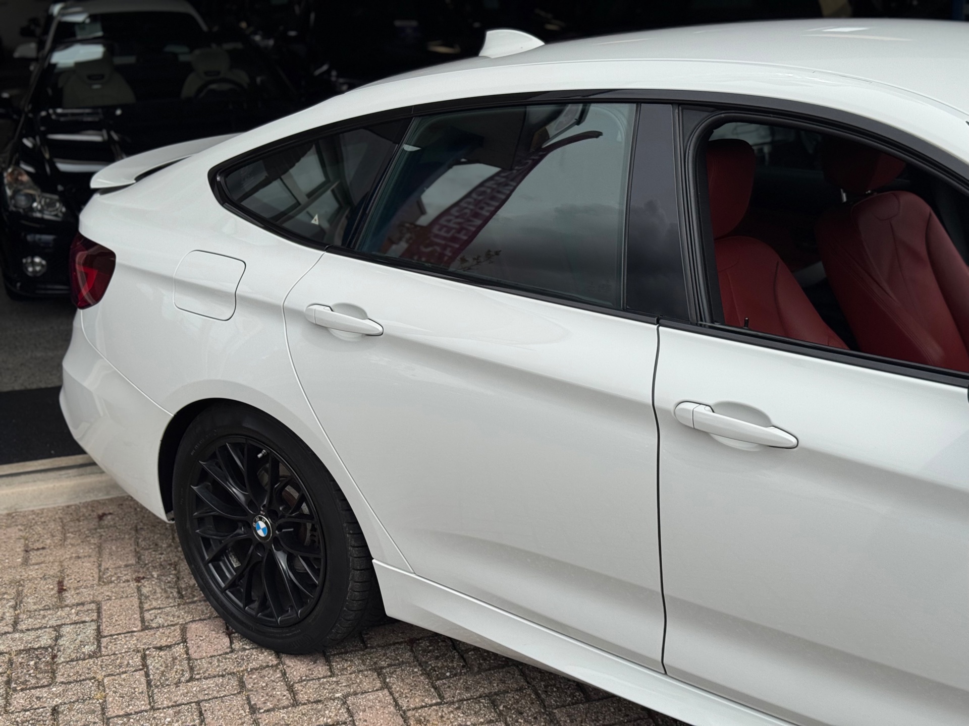 Foto van BMW 320i