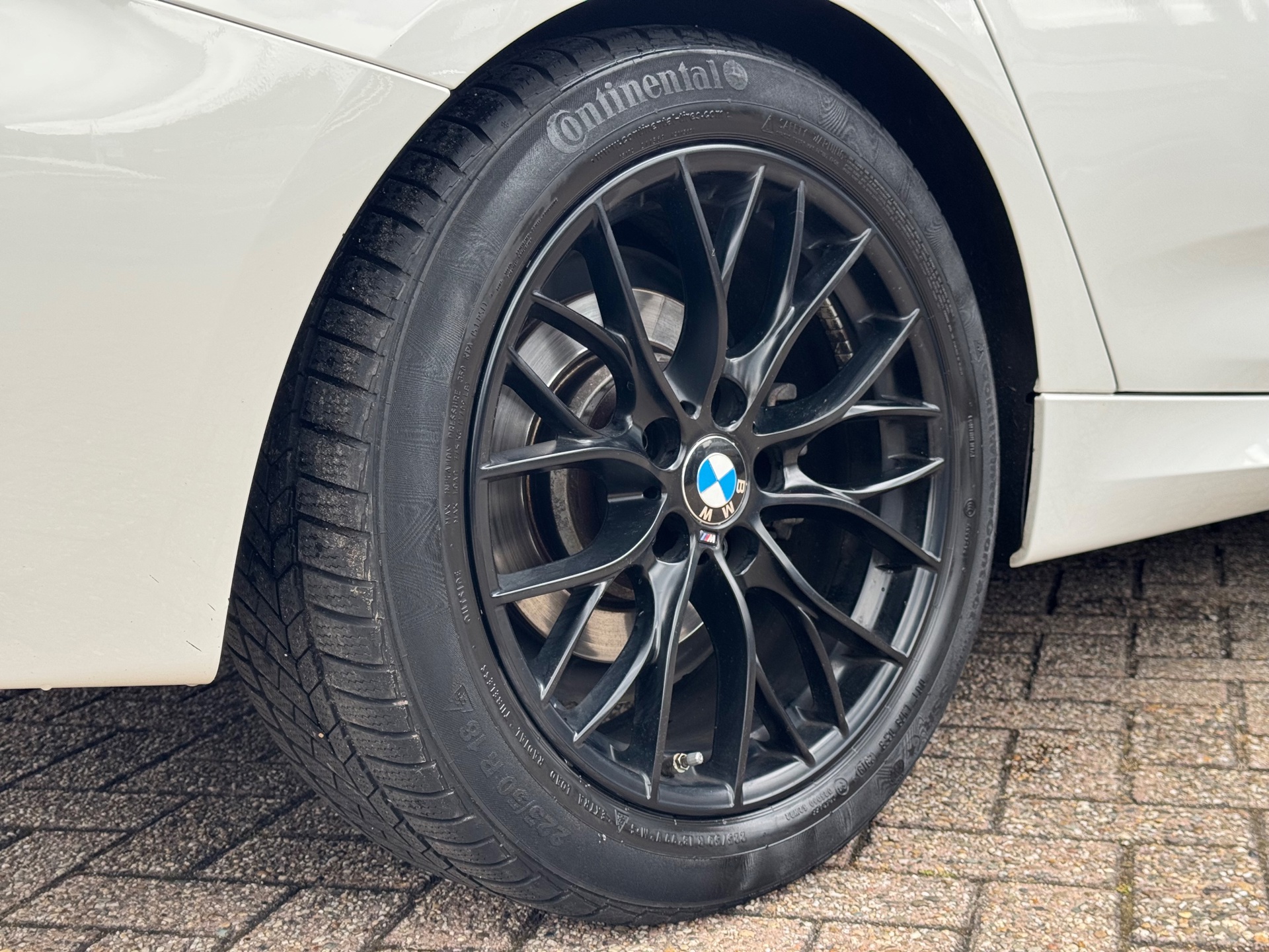 Foto van BMW 320i