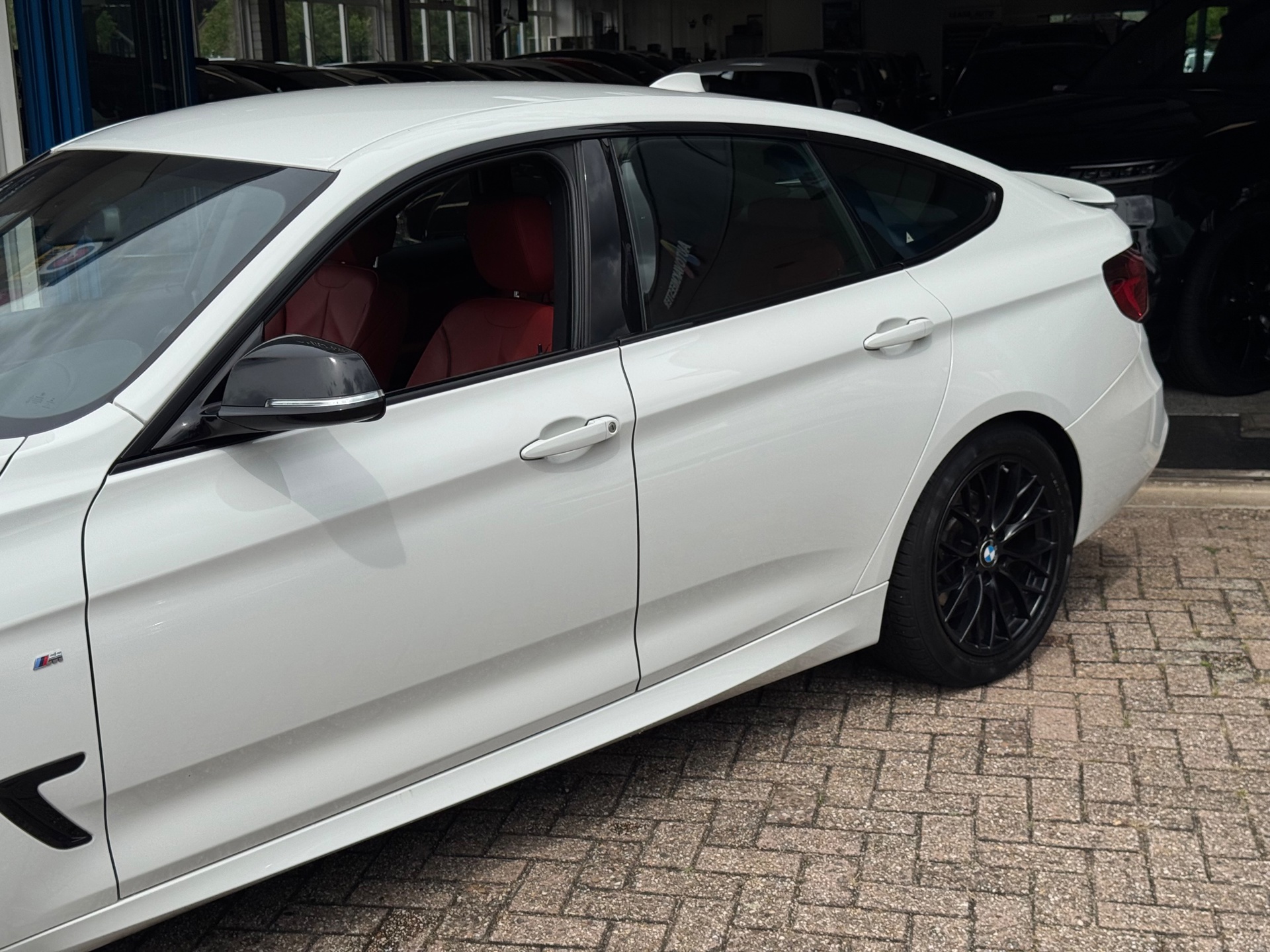 Foto van BMW 320i