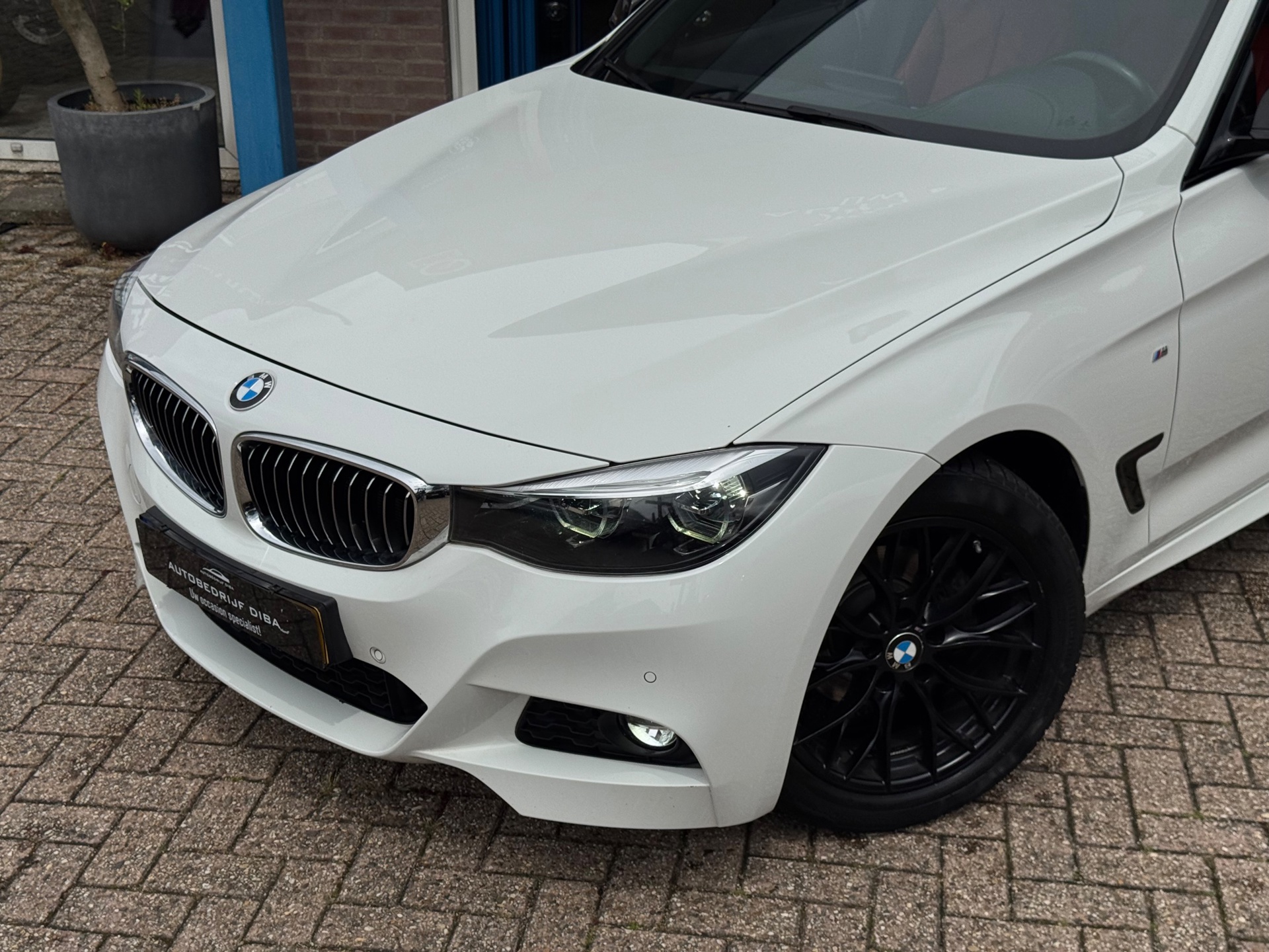 Foto van BMW 320i