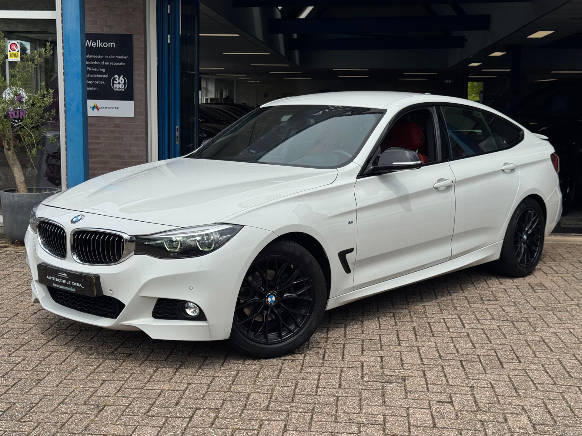 Foto van BMW 320i