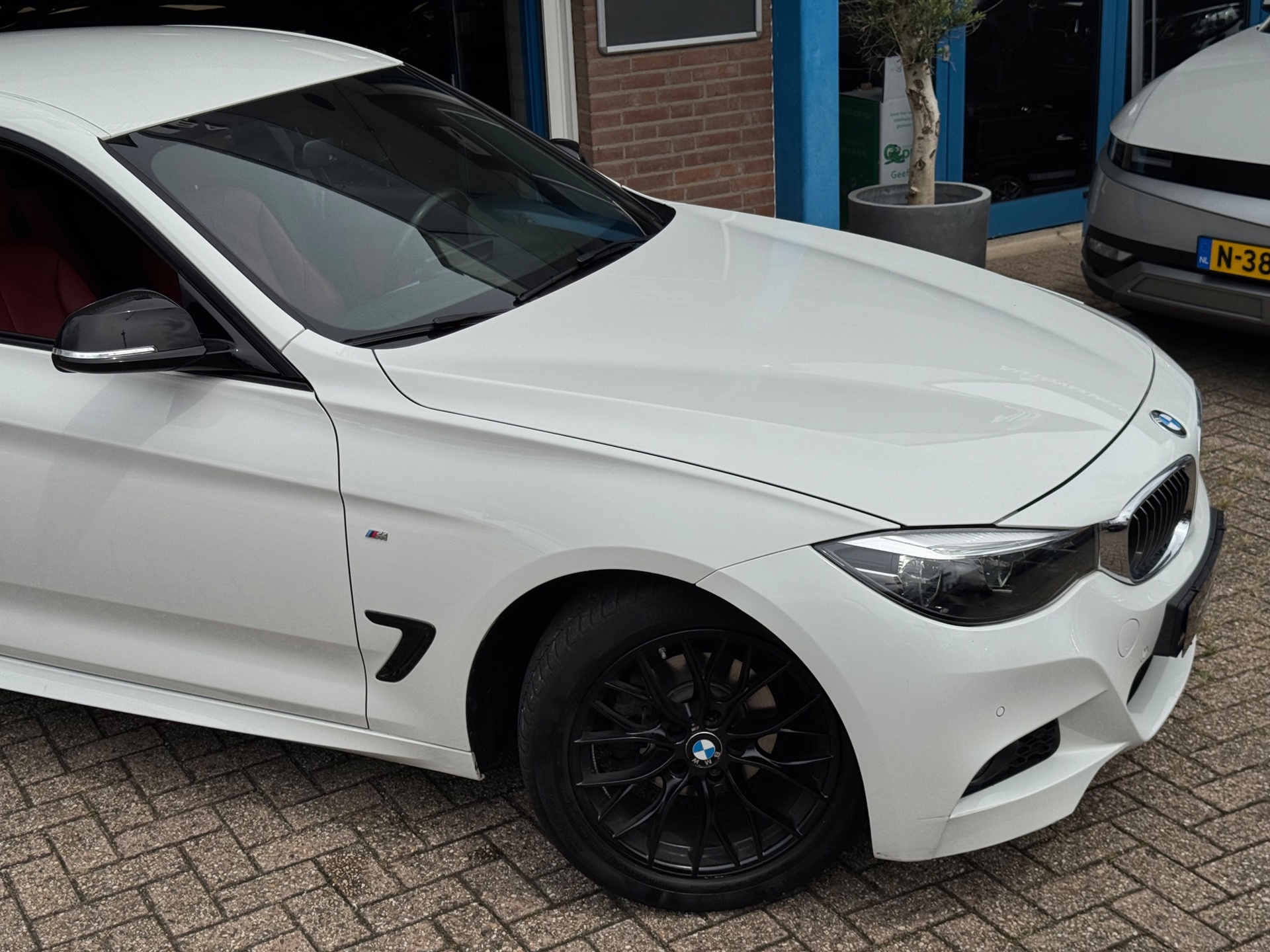 Foto van BMW 320i