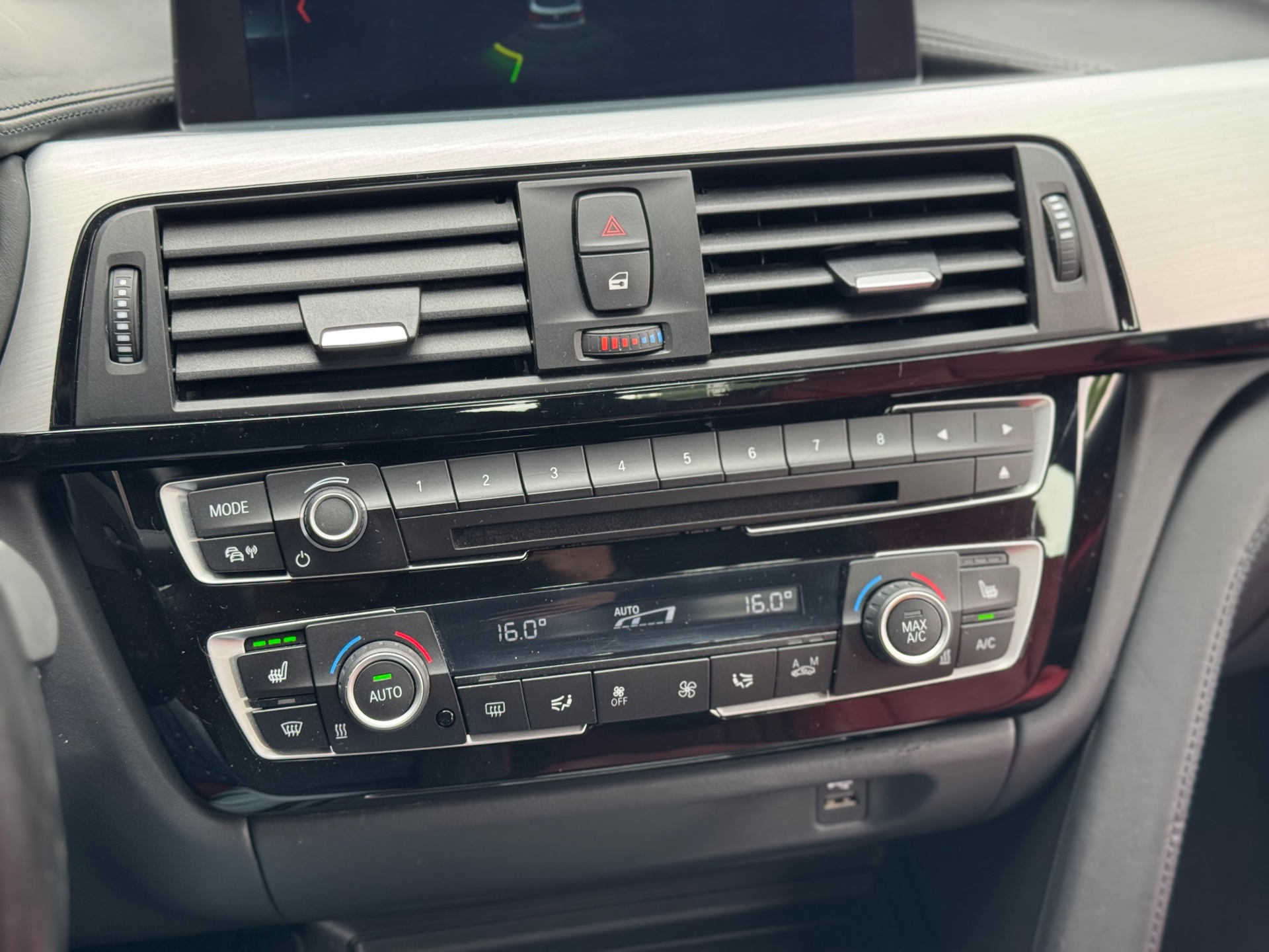 Foto van BMW 320i