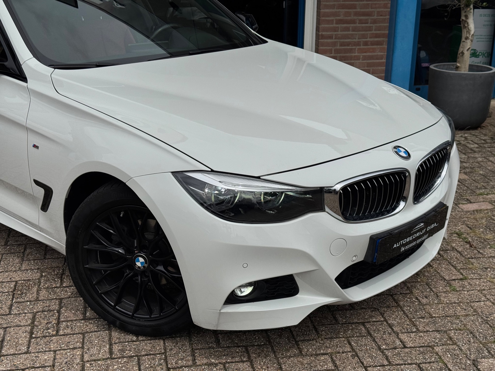 Foto van BMW 320i