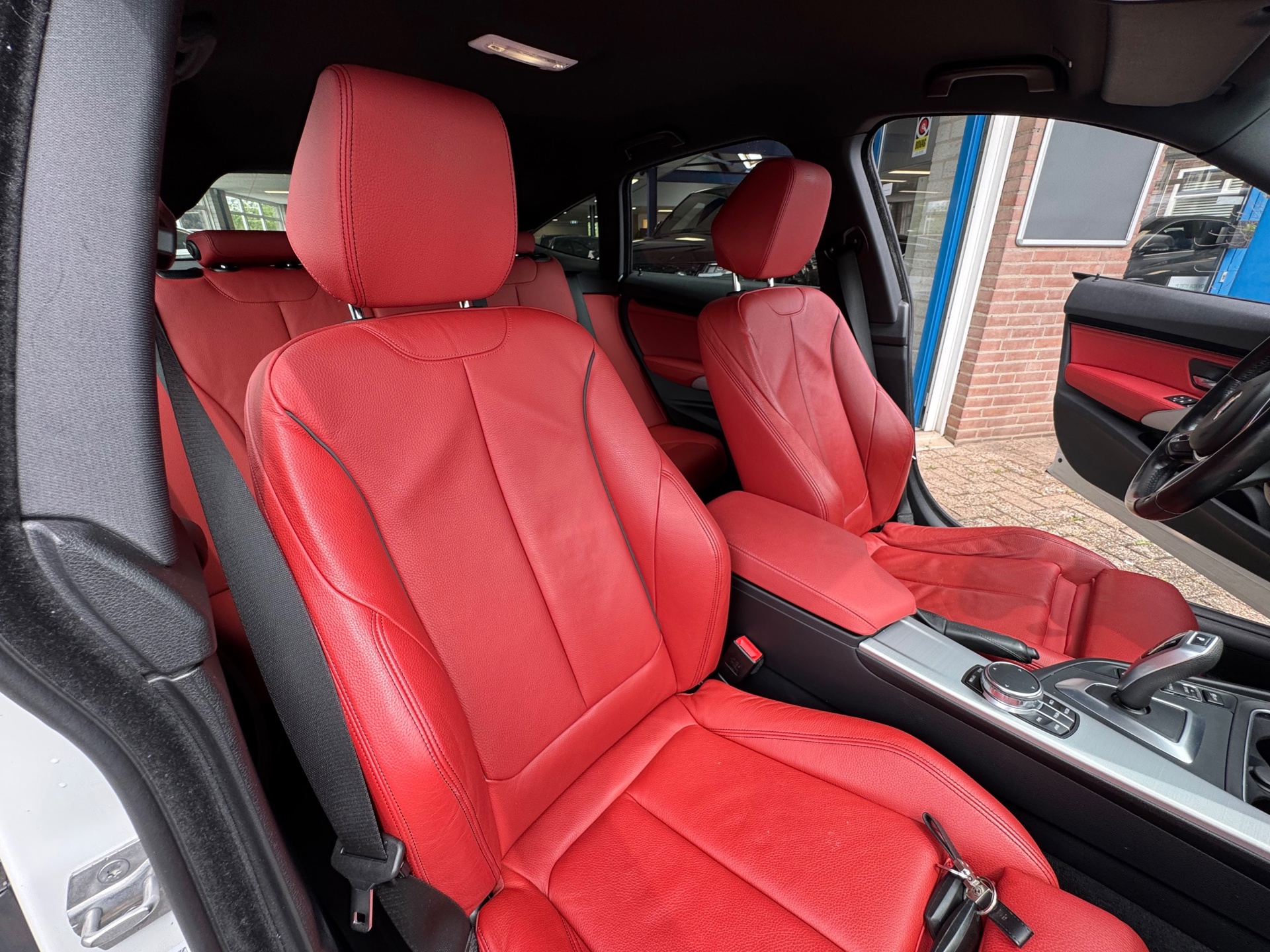 Foto van BMW 320i
