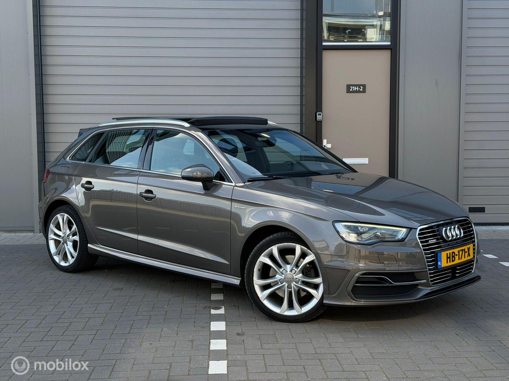 Foto van Audi A3 Sportback E-tron