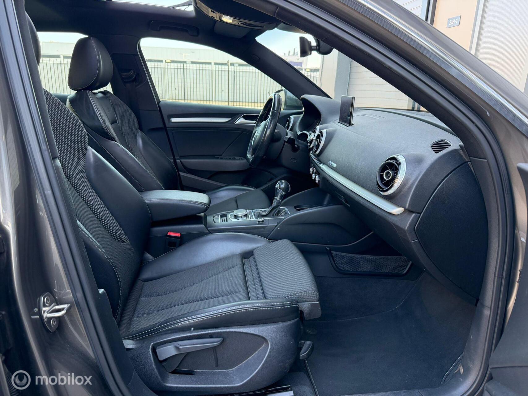 Foto van Audi A3 Sportback E-tron