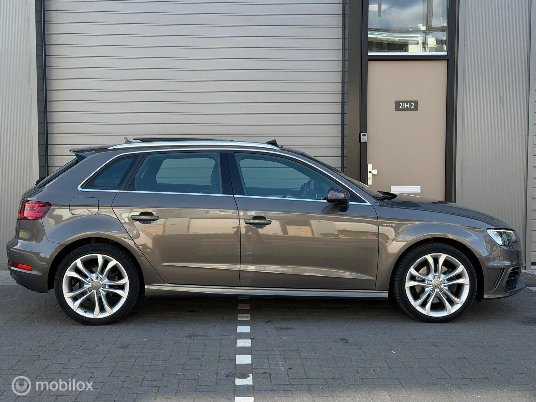 Foto van Audi A3 Sportback E-tron