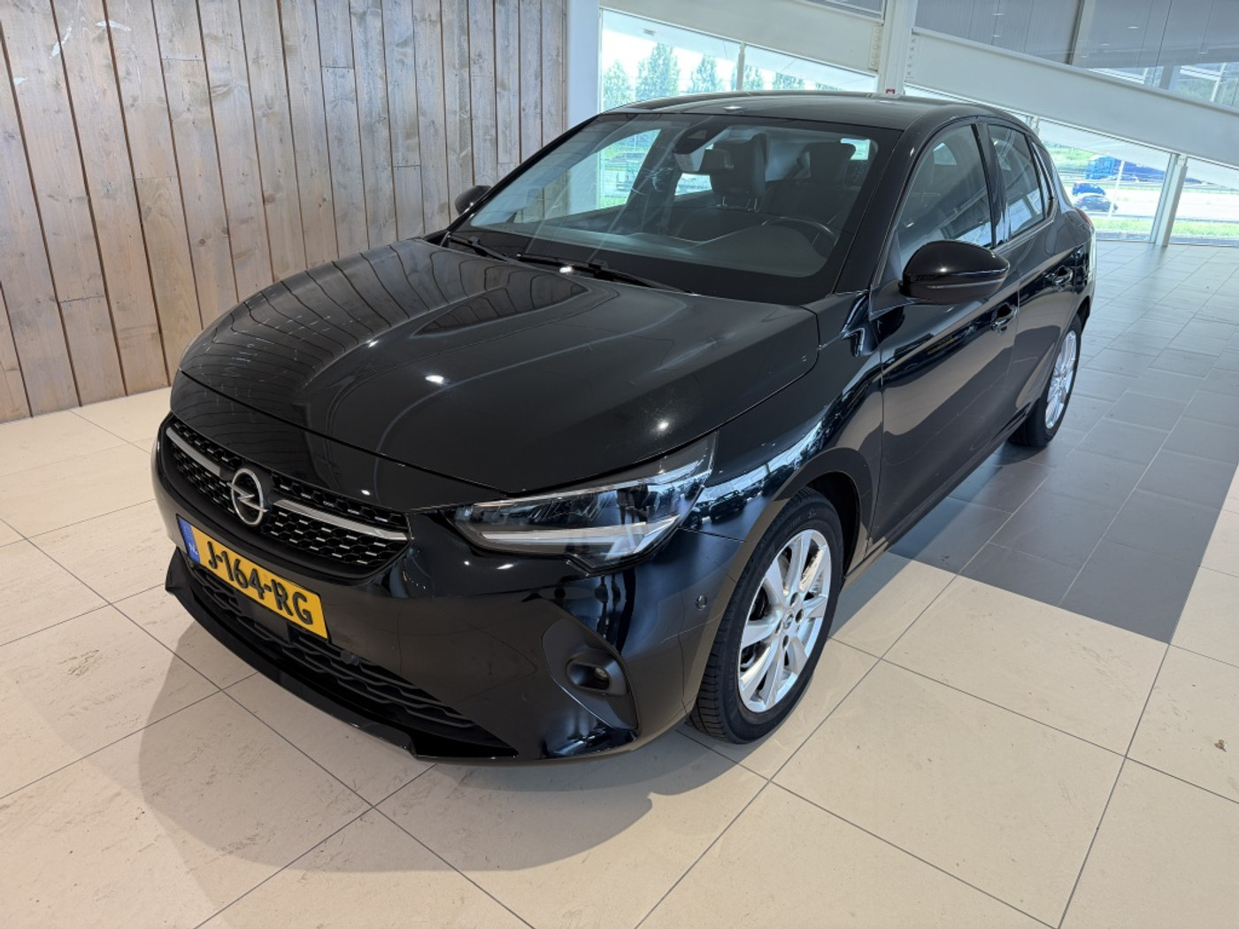 Opel Corsa 1.2 Elegance 2020 - voorkant