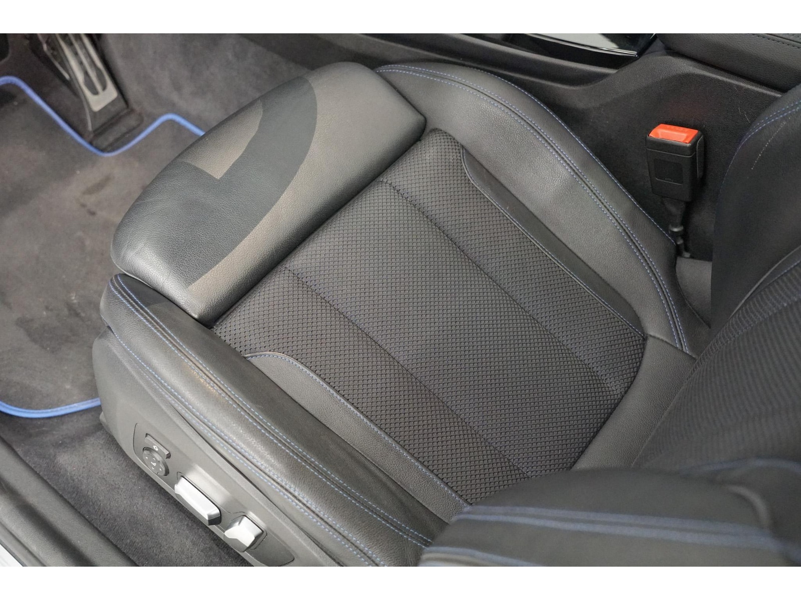 Foto van BMW X3 Xdrive20i
