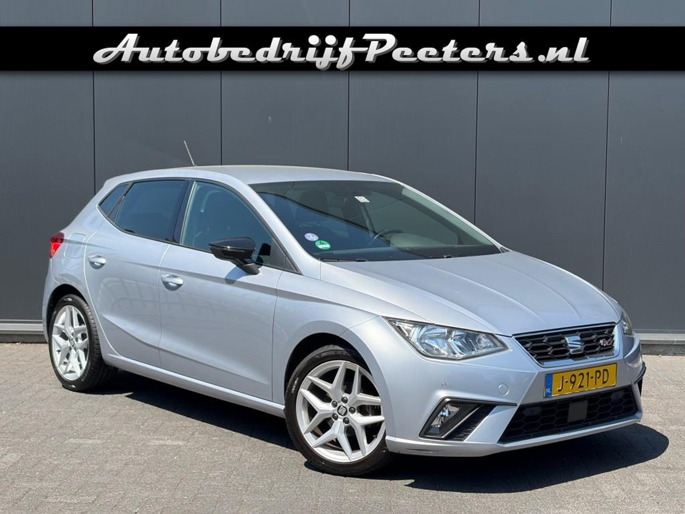 Seat Ibiza 1.0 TSI FR Line Intense Navi Camera Carplay Android Cruise NL-auto 2020 - voorkant