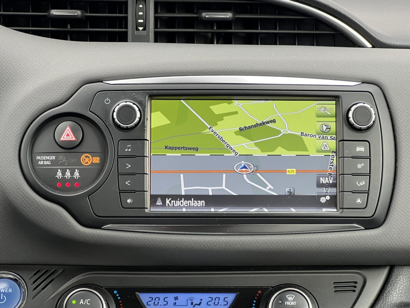 Foto van Toyota Toyota Yaris Hybrid