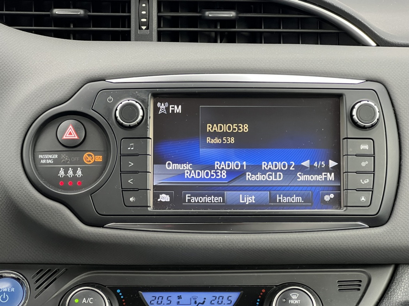Foto van Toyota Toyota Yaris Hybrid