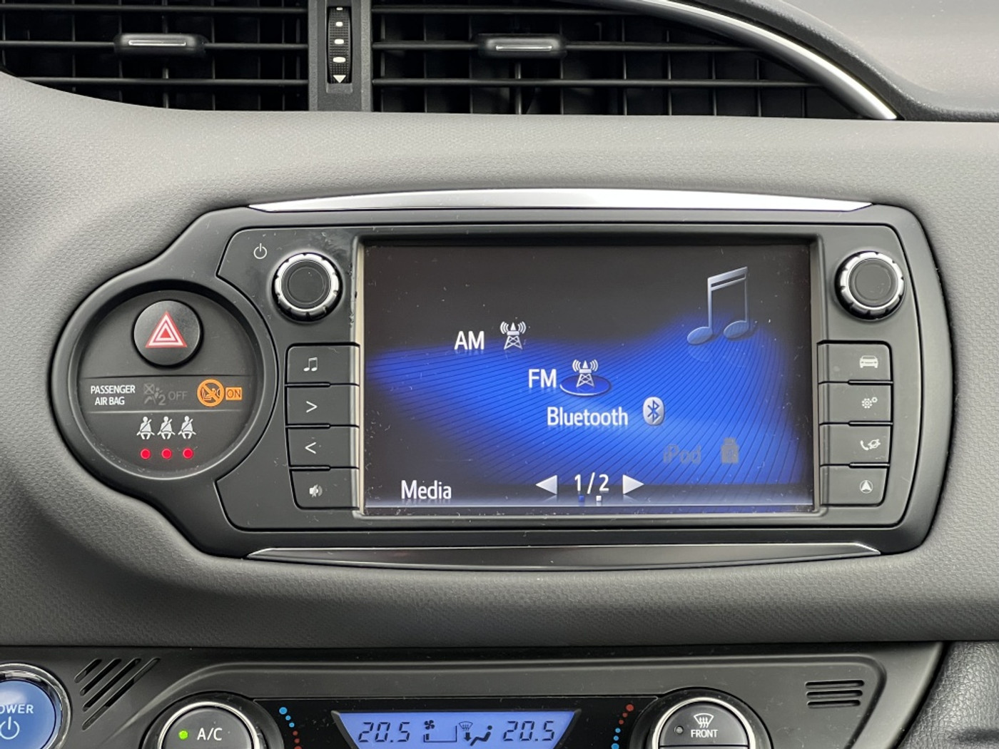Foto van Toyota Toyota Yaris Hybrid