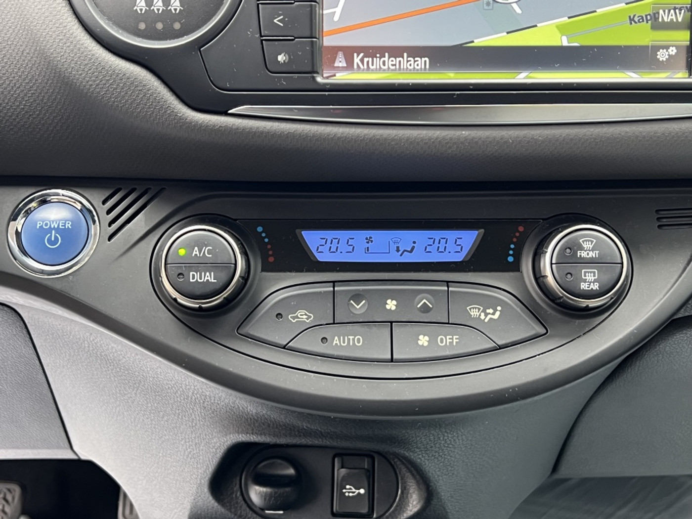 Foto van Toyota Toyota Yaris Hybrid