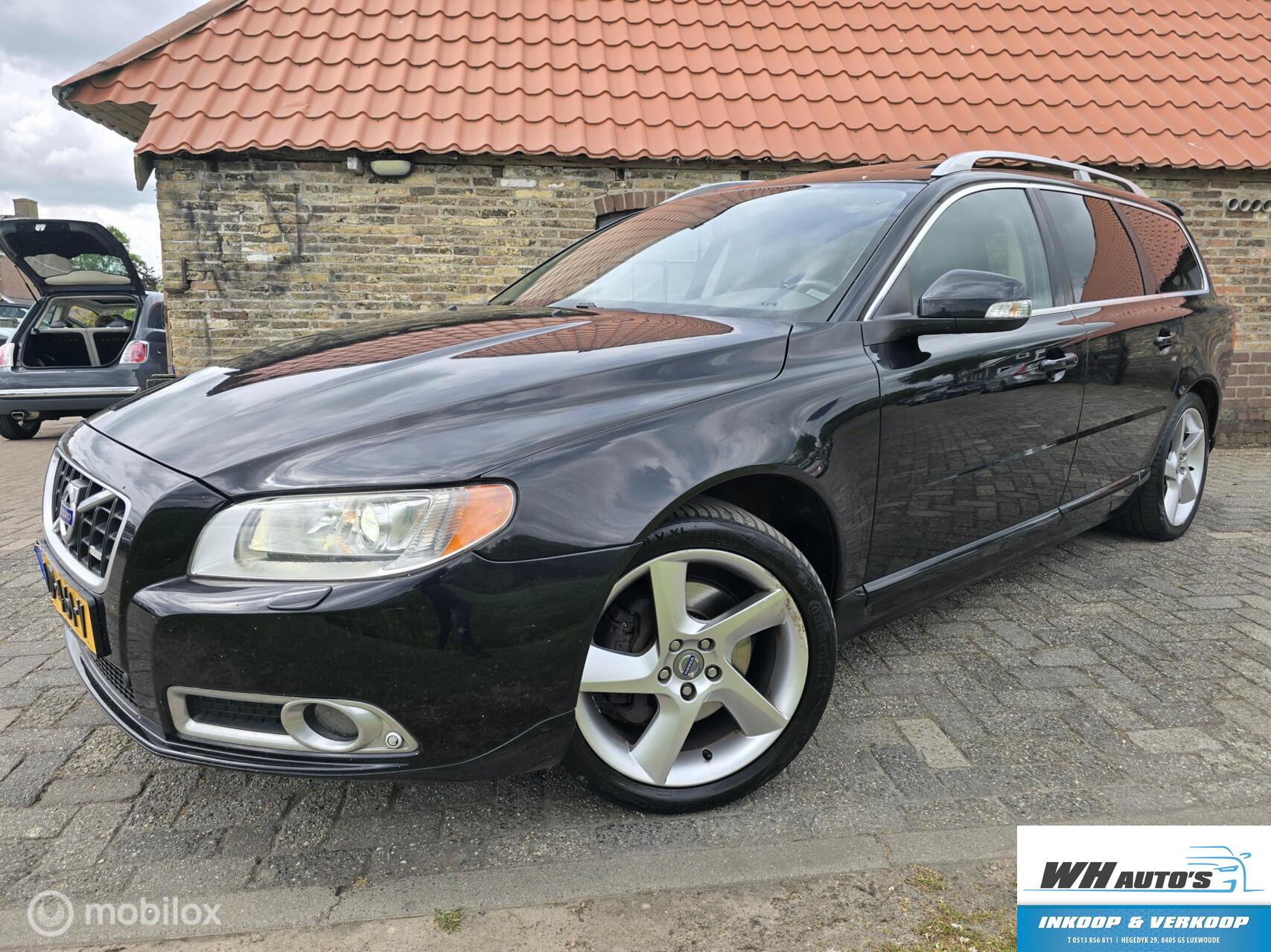 Volvo V70 2.4 D5 R design | Open dak | Trekhaak 2007 - voorkant