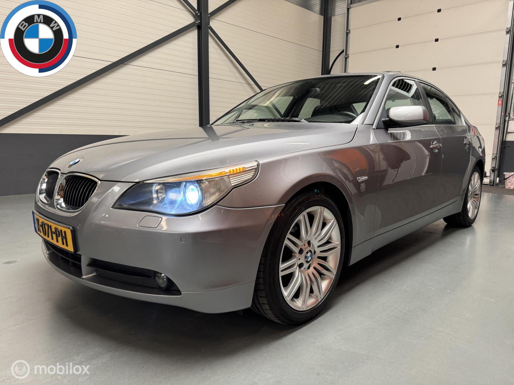 BMW 5er Reihe 523i Executive 6-bak Schuifdak|Leer|18"M-Sport velgen 2006 - voorkant