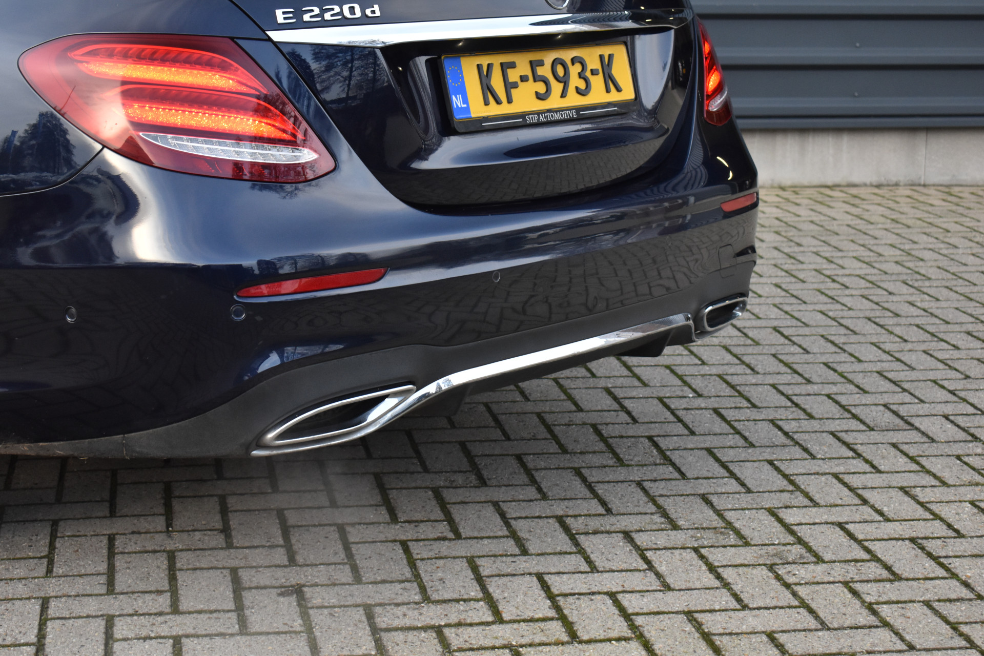 Foto van Mercedes-Benz E 220 D