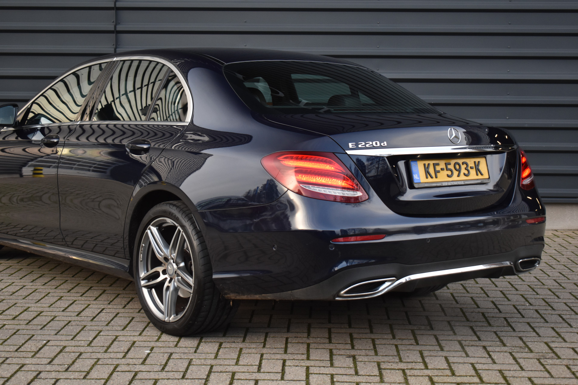 Foto van Mercedes-Benz E 220 D