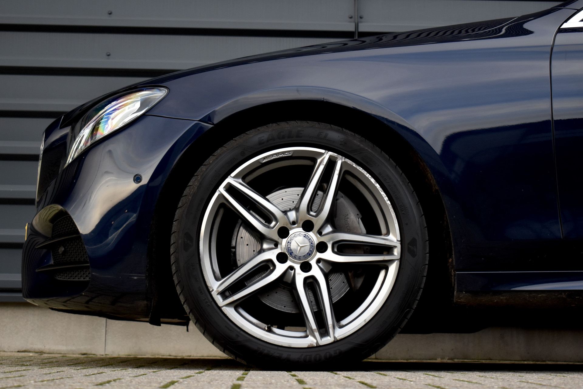 Foto van Mercedes-Benz E 220 D