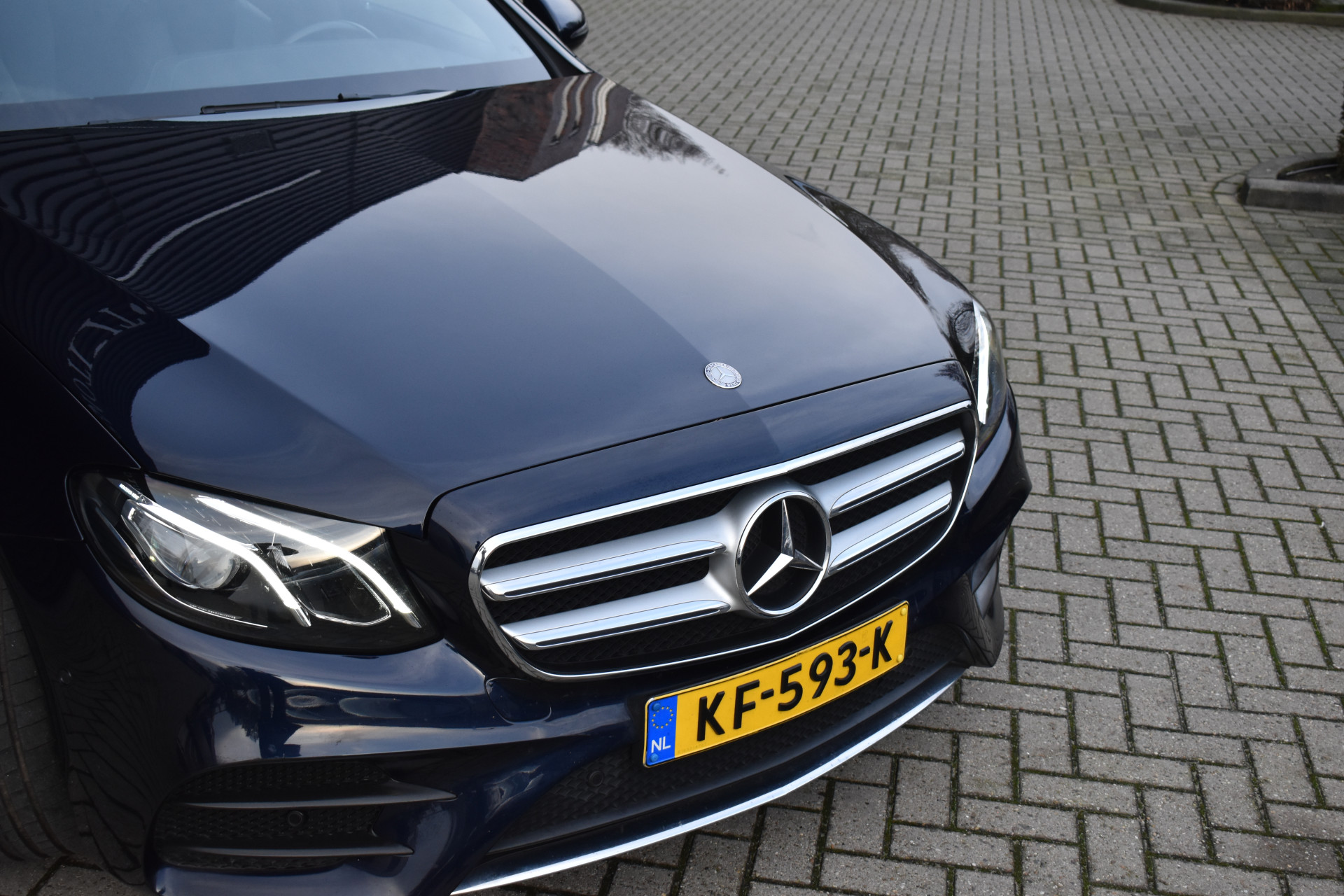 Foto van Mercedes-Benz E 220 D