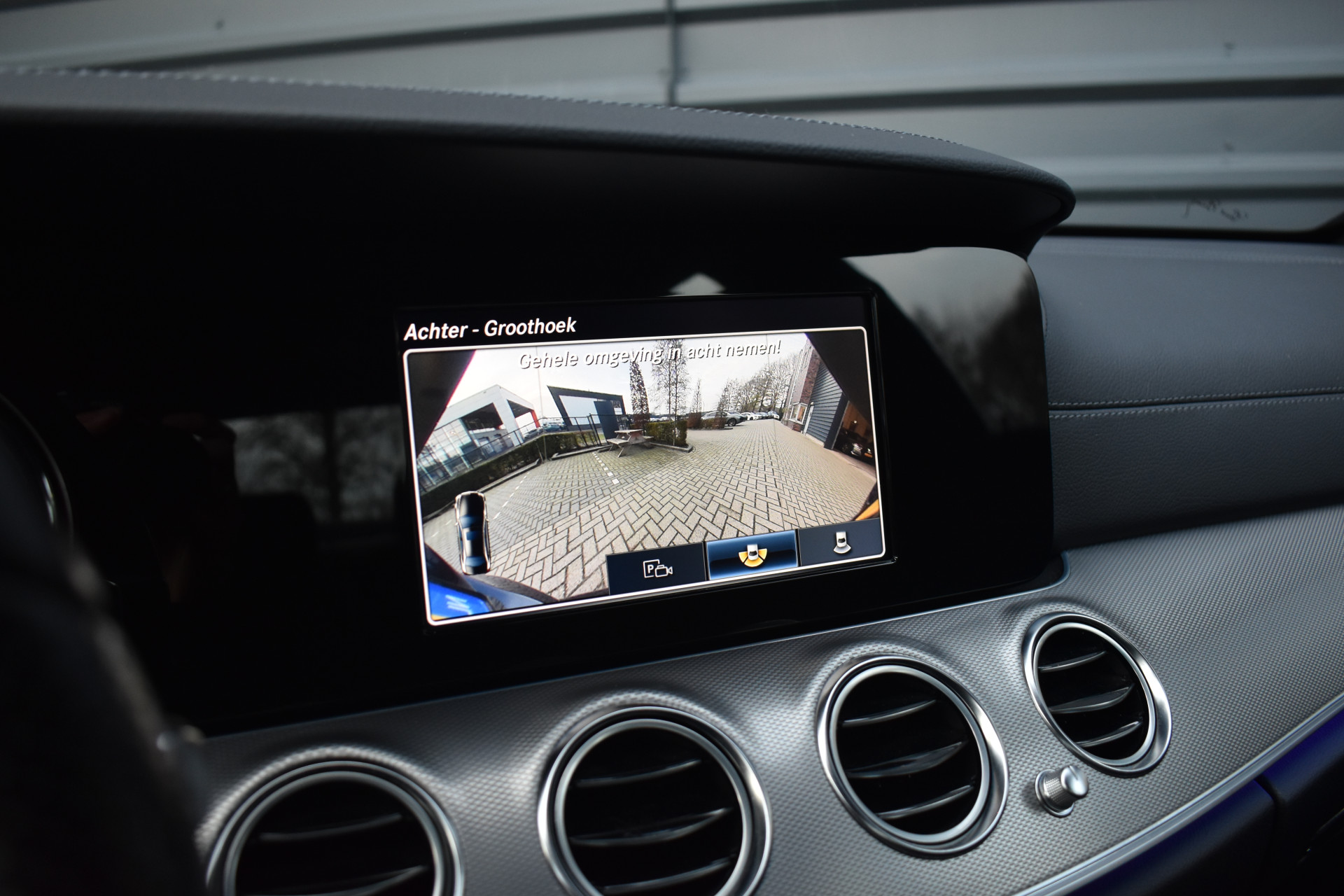 Foto van Mercedes-Benz E 220 D