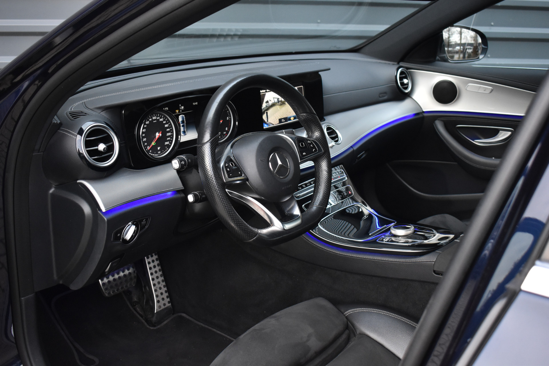 Foto van Mercedes-Benz E 220 D