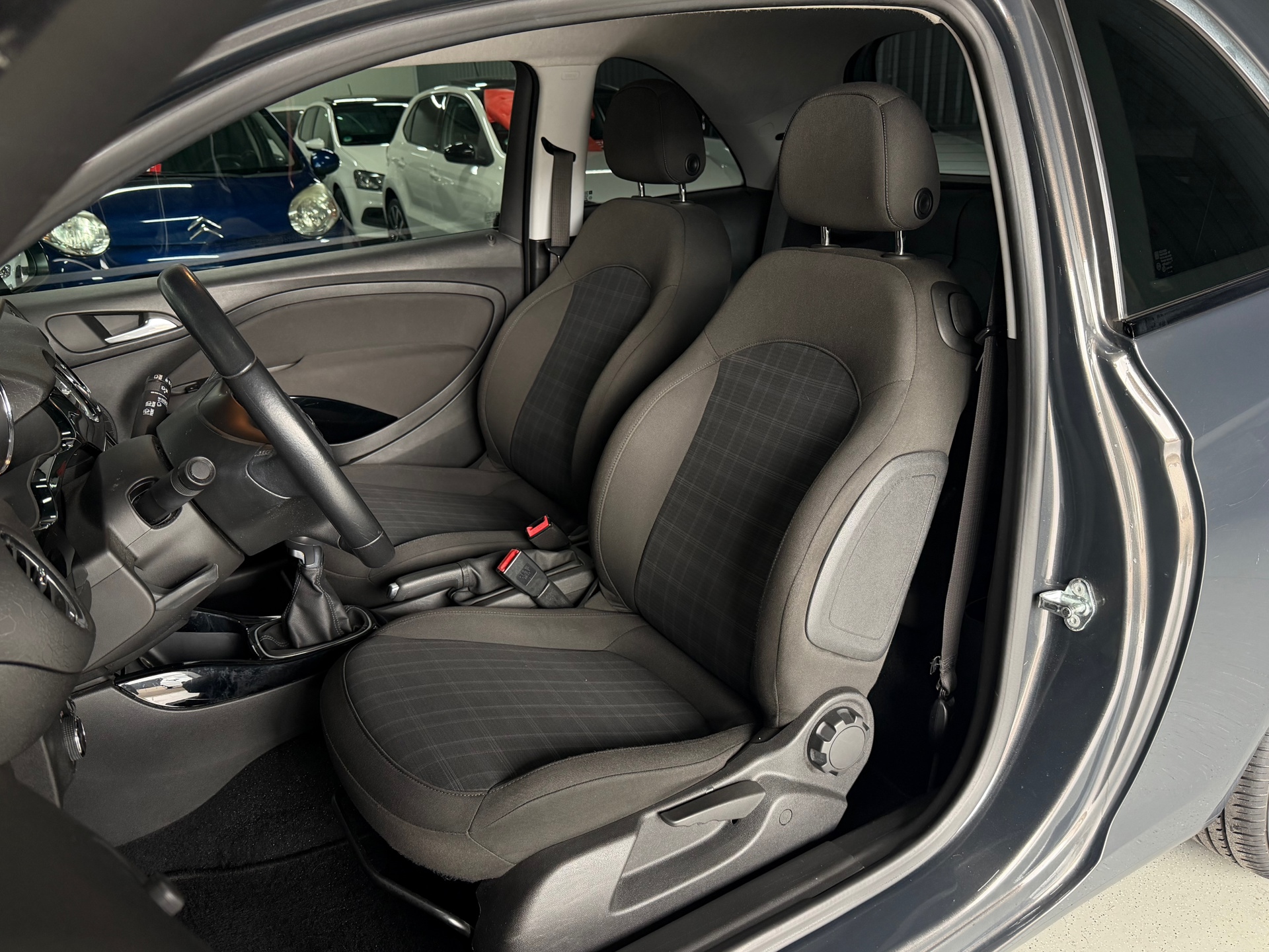 Foto van Opel Adam