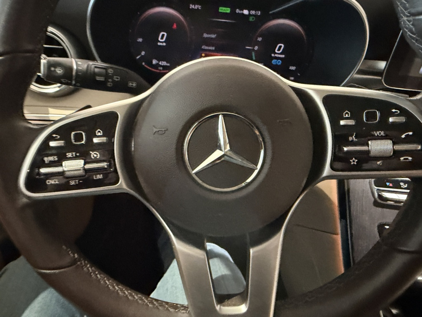 Foto van Mercedes-Benz GLC 300 E 4Matic