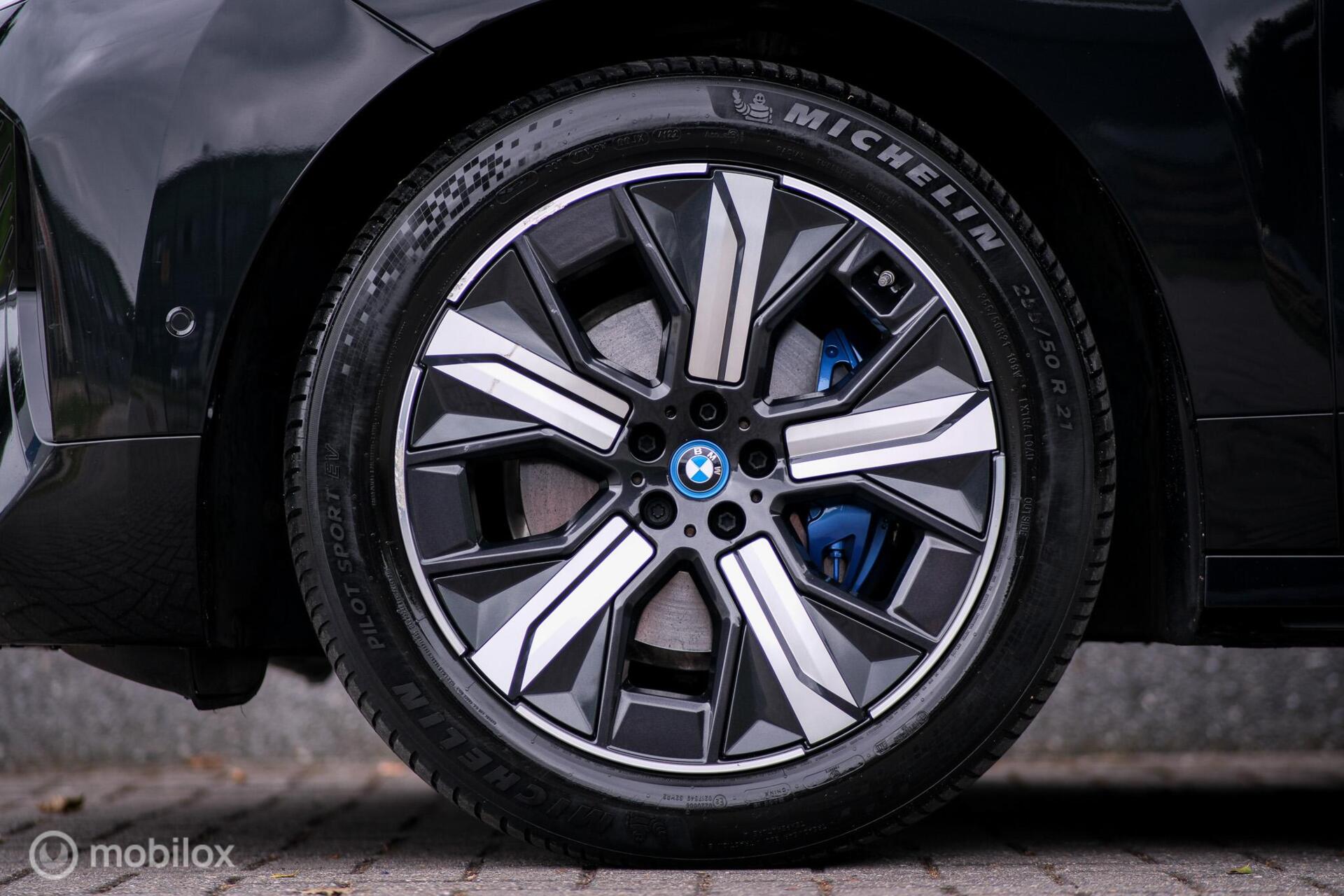 Foto van BMW Ix Xdrive40