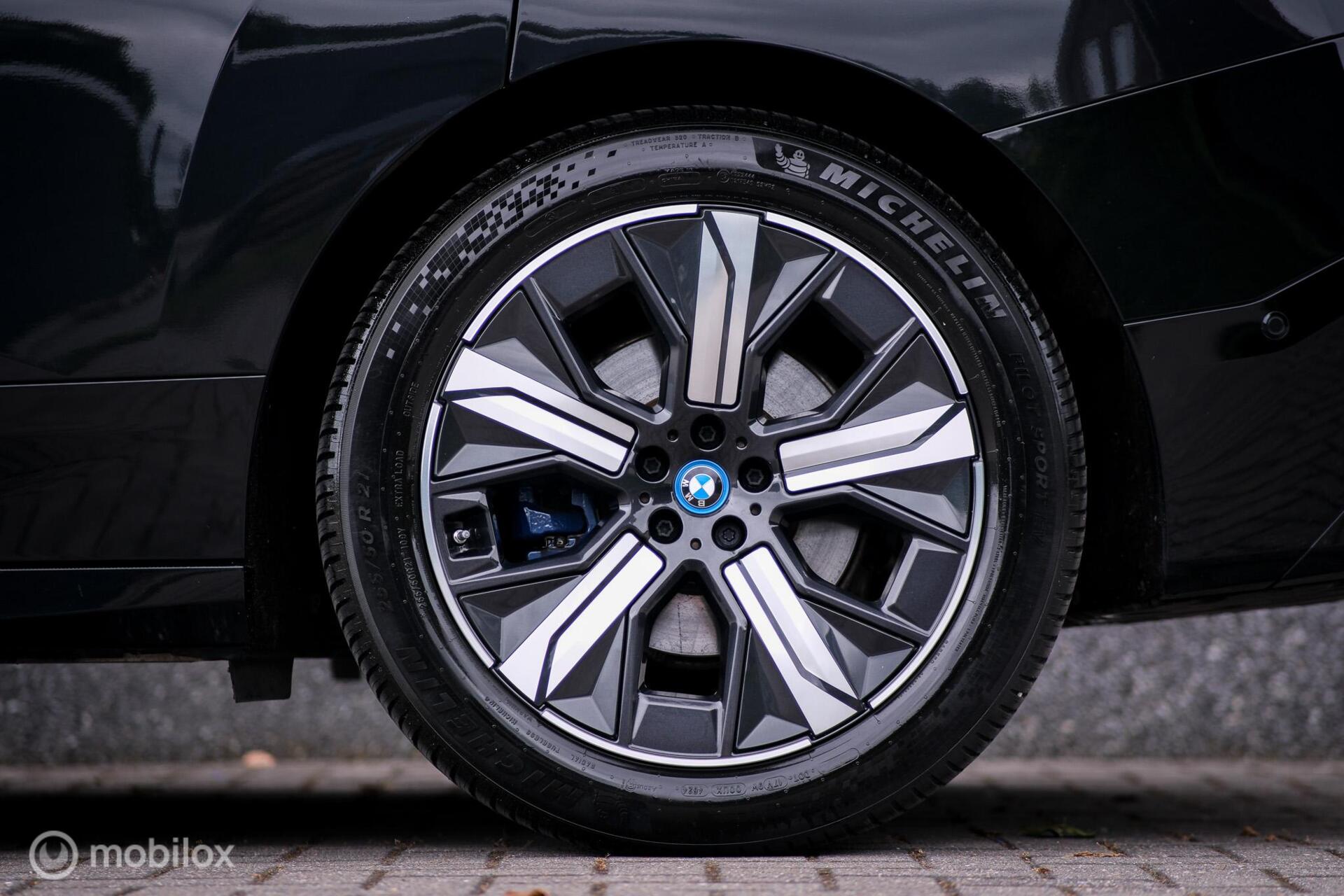 Foto van BMW Ix Xdrive40
