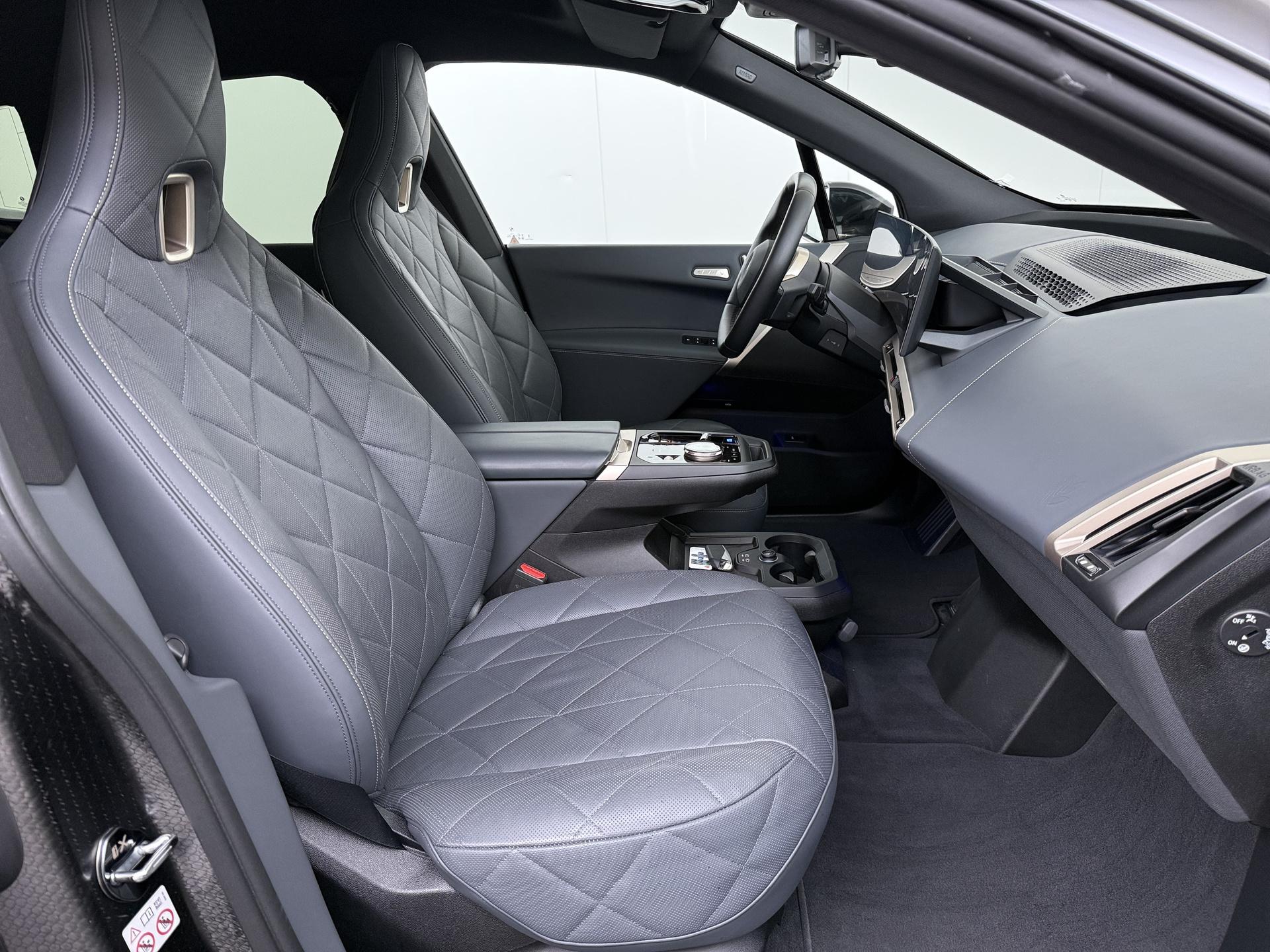 Foto van BMW Ix Xdrive40