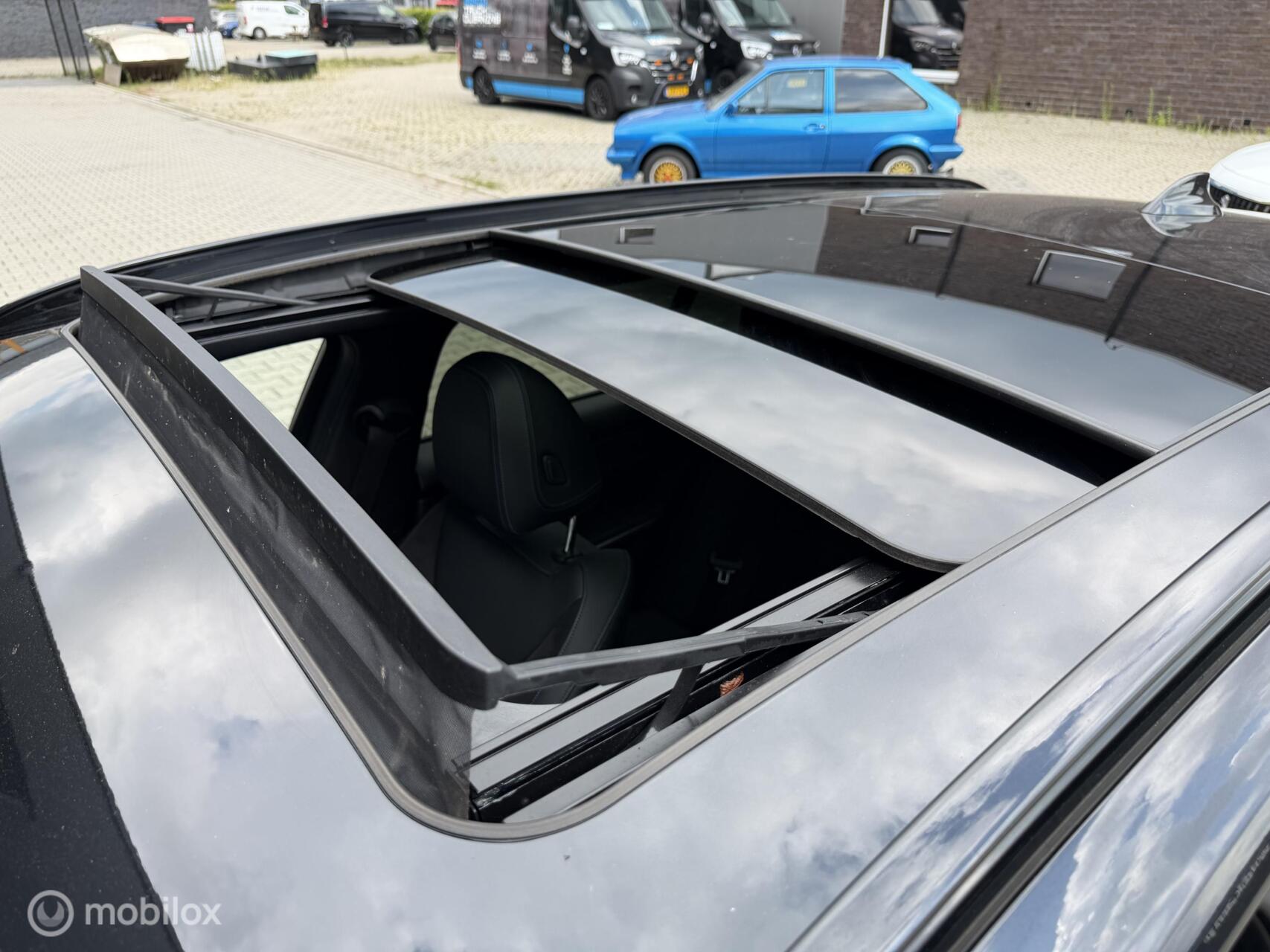 Foto van BMW 330e xDrive