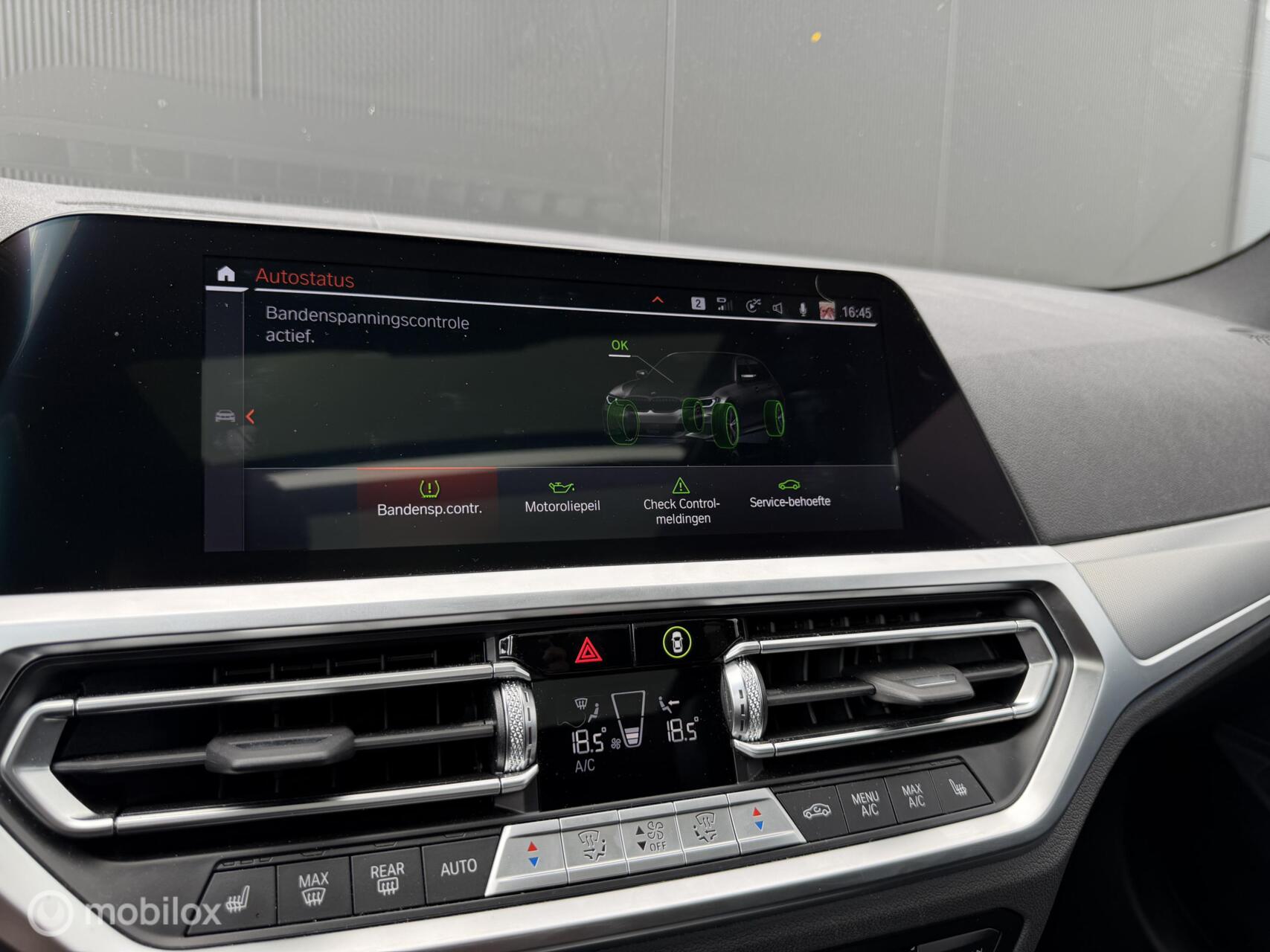 Foto van BMW 330e xDrive