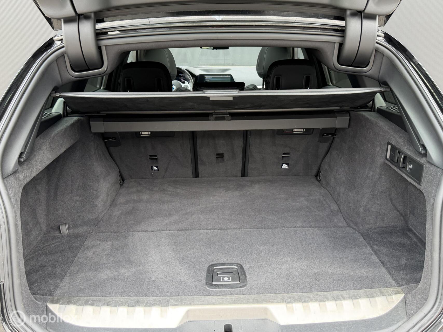 Foto van BMW 330e xDrive