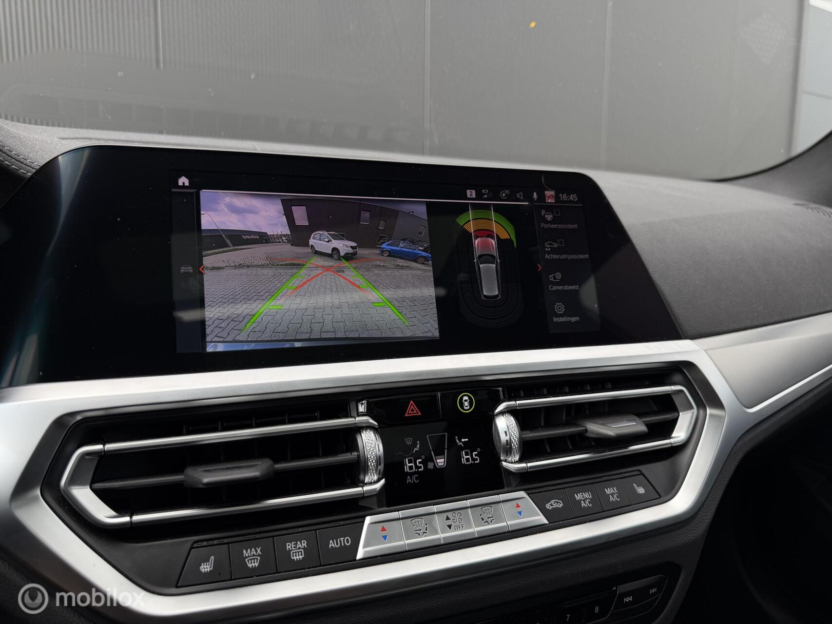 Foto van BMW 330e xDrive