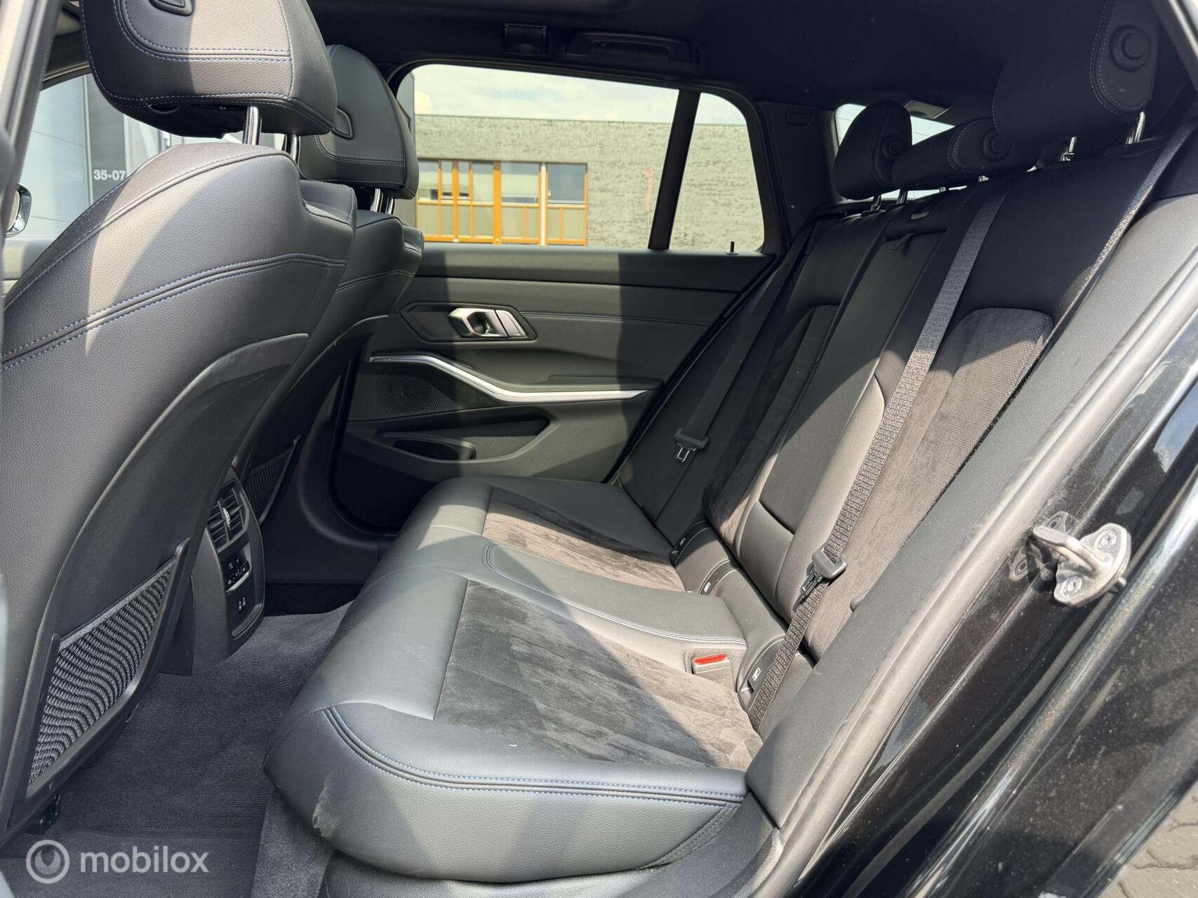 Foto van BMW 330e xDrive