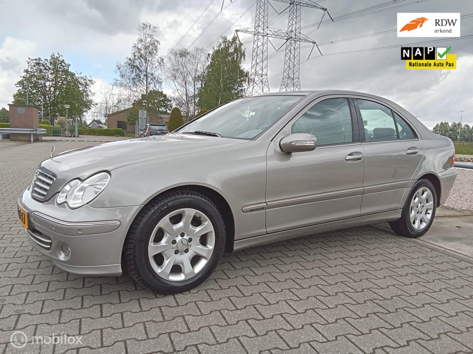 Mercedes-Benz C 180 Kompressor 180 K. Avantgarde/clima/navi/trekhaak/ 2005 - voorkant