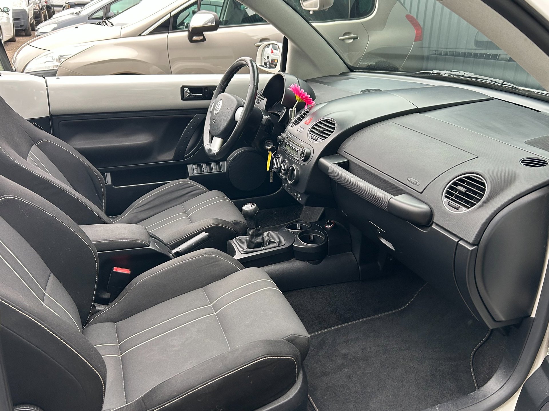 Foto van Volkswagen New Beetle Cabriolet
