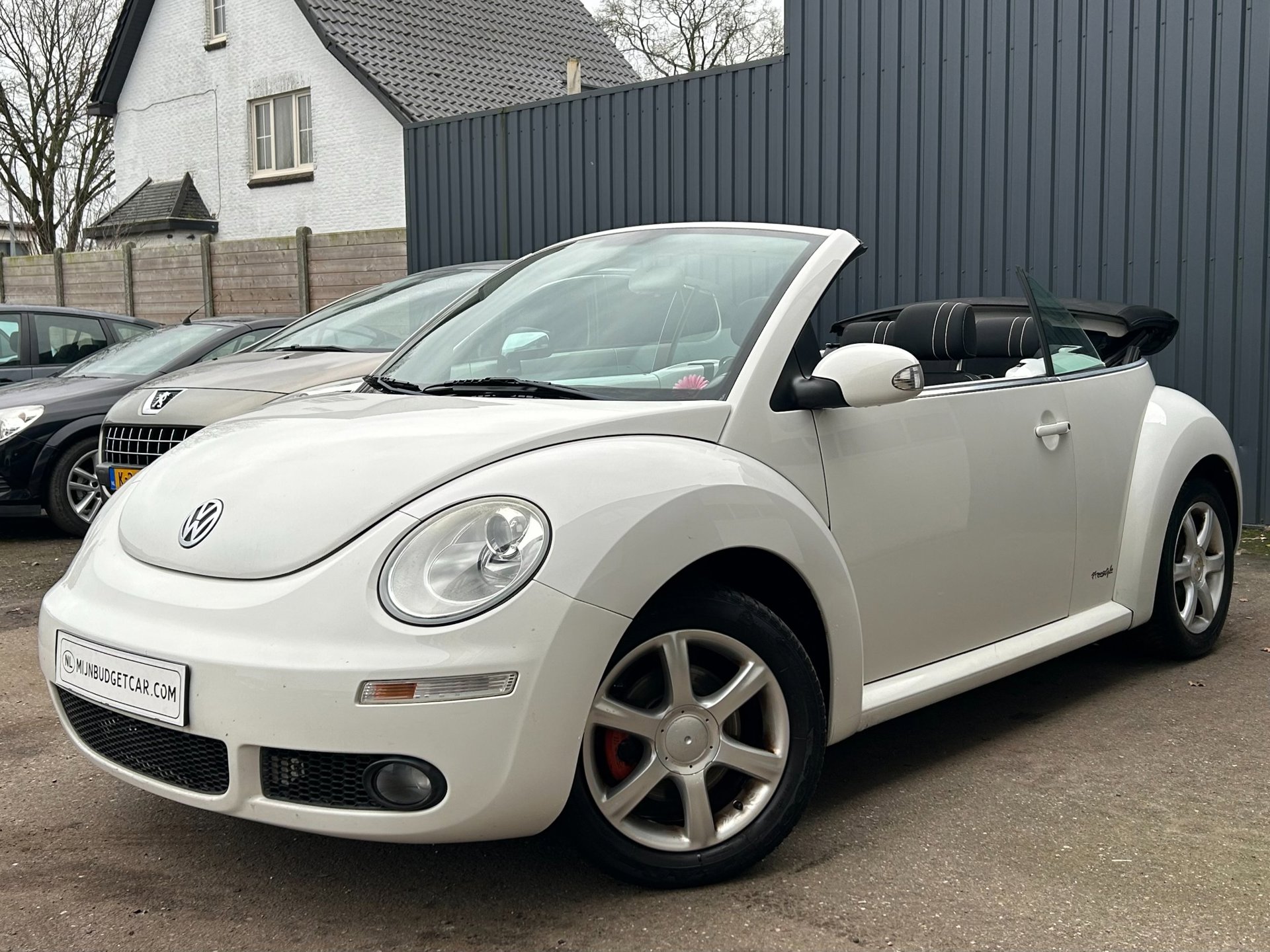 Foto van Volkswagen New Beetle Cabriolet