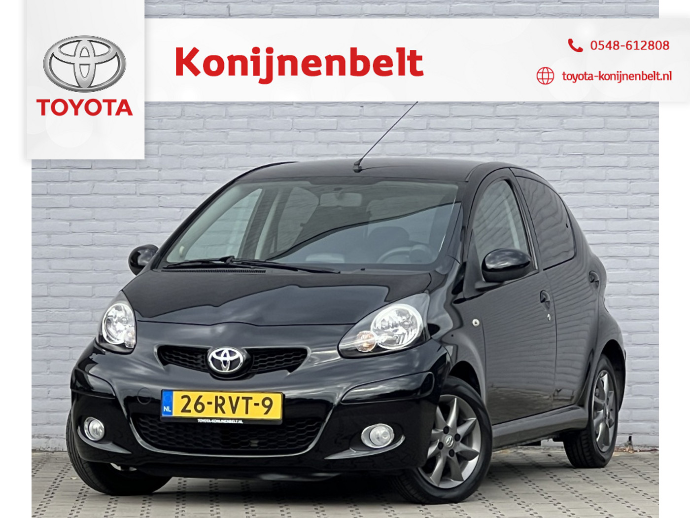 Toyota Toyota Aygo 1.0-12V Dynamic Navigator 5-deurs | NL auto | Navi | LMV 2011 - voorkant