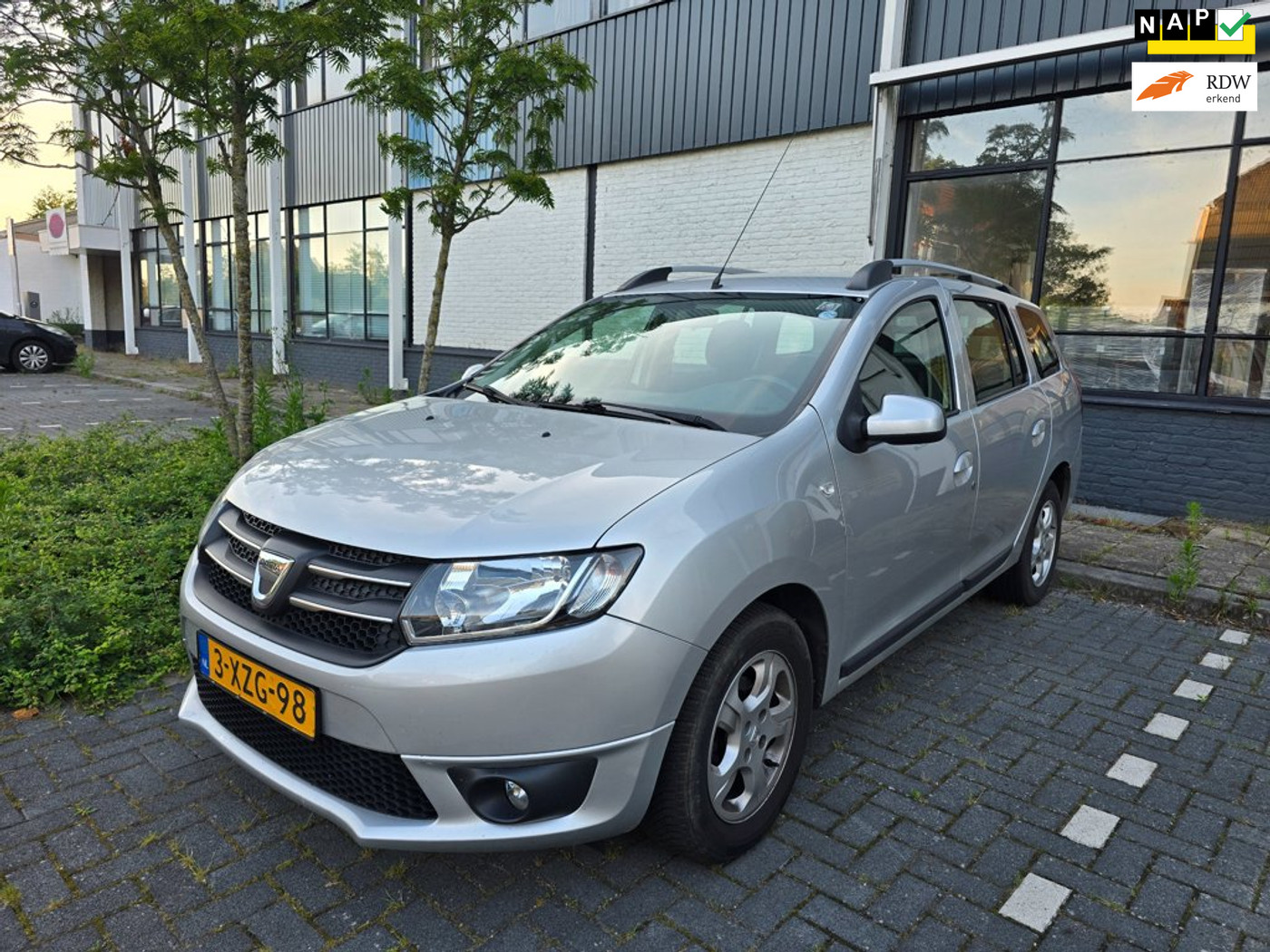 Dacia Logan MCV 0.9 TCe Prestige 2014 - voorkant