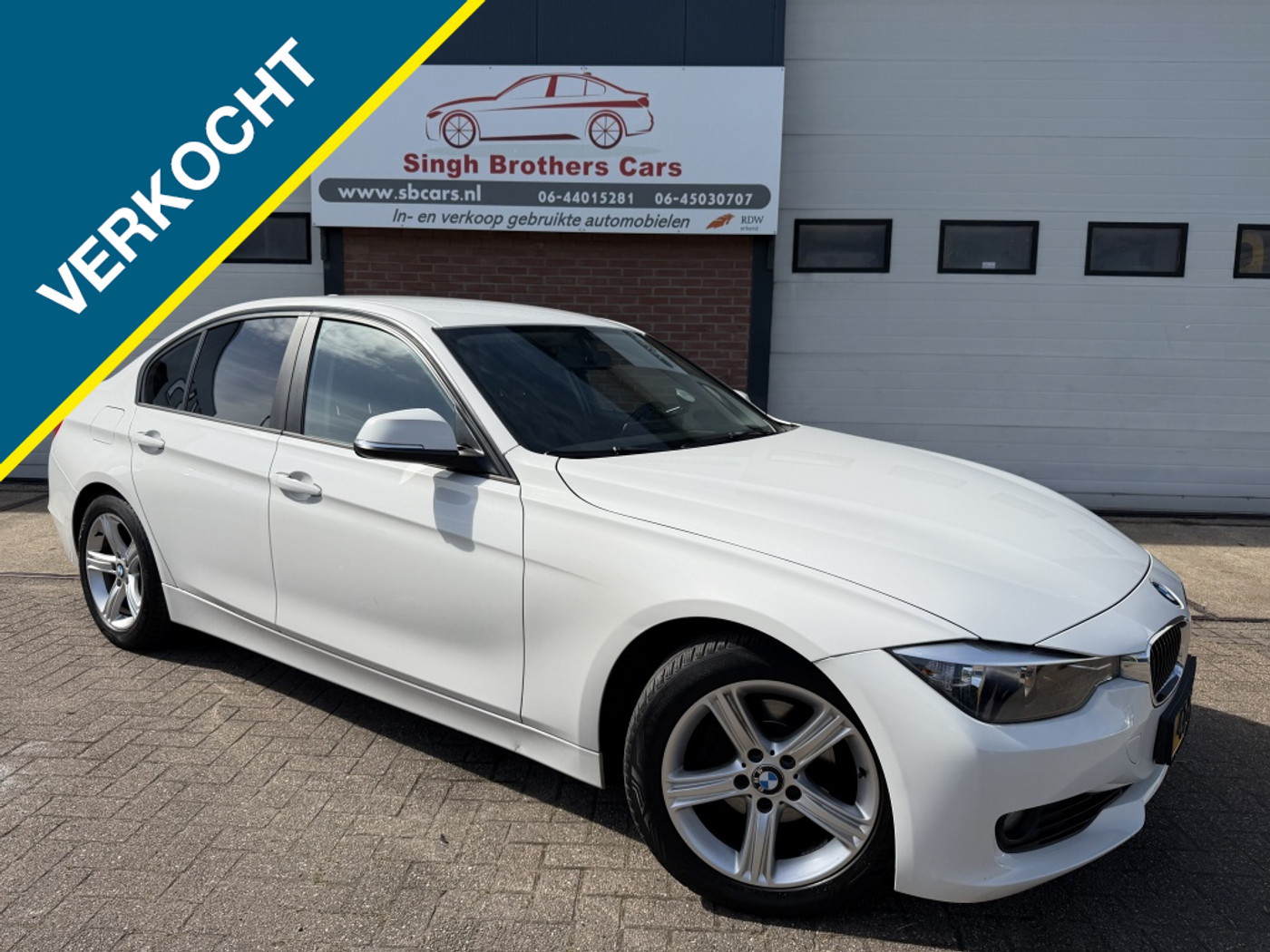 BMW 3er Reihe 320i/184pk/EXE/AUT/NAP/NAVI/AIRCO/INRUIL MOG!!! 2012 - voorkant