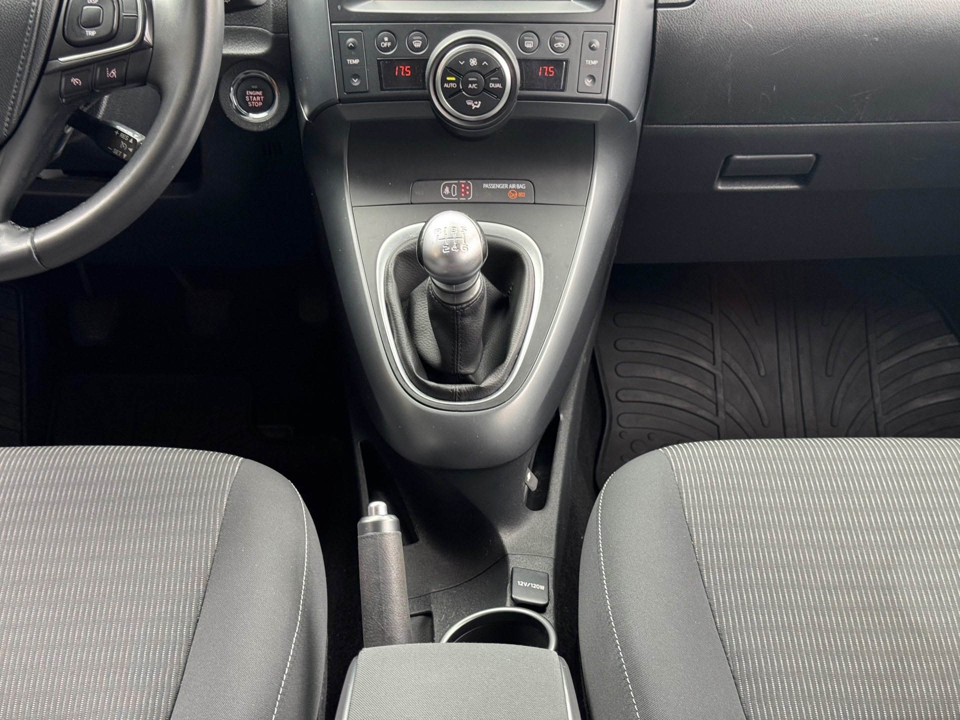 Foto van Toyota Toyota Verso