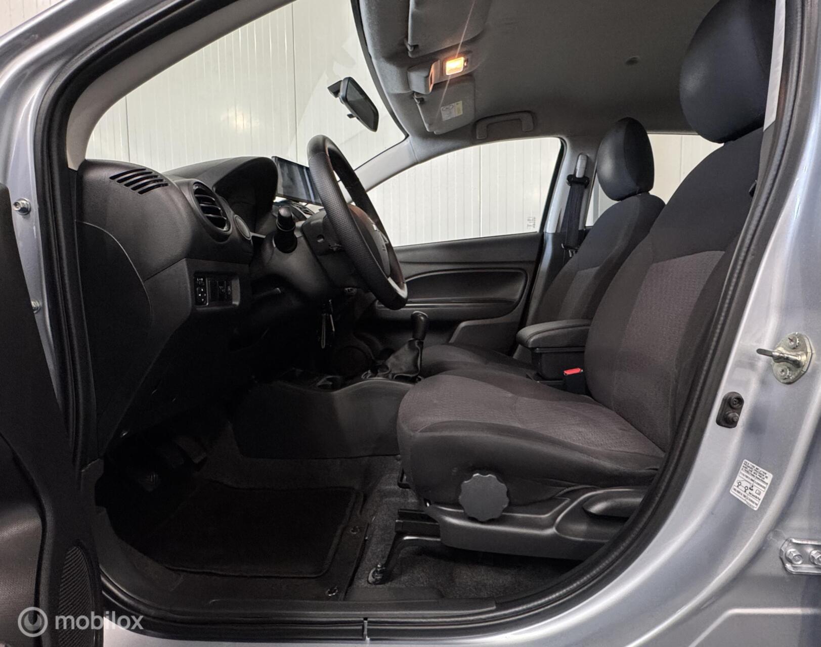 Foto van Mitsubishi Mitsubishi Space Star