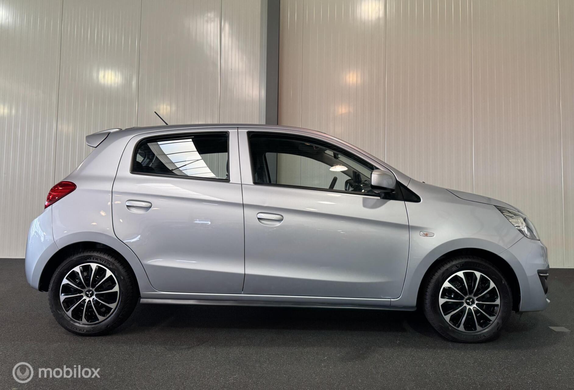 Foto van Mitsubishi Mitsubishi Space Star