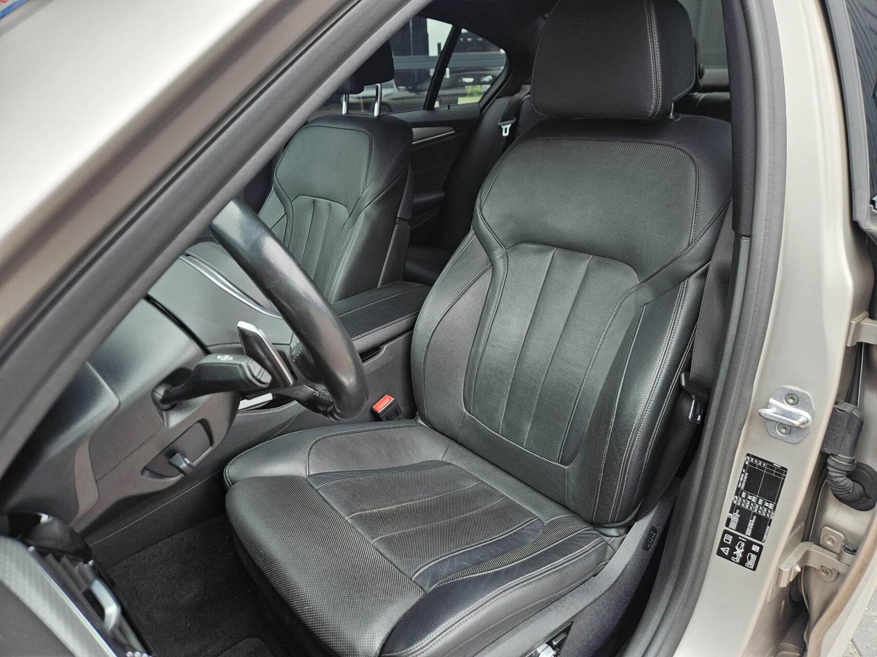 Foto van BMW M550i xDrive