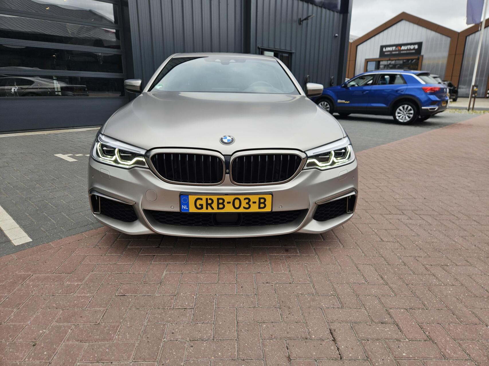 Foto van BMW M550i xDrive